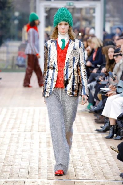 Look 41